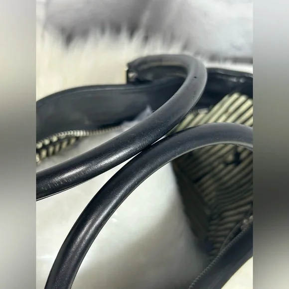 L.A.M.B. Designer Tote Bag💕 - Picture 12 of 15